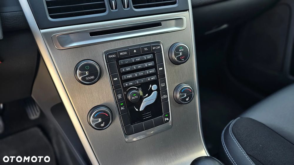 Volvo XC 60 - 22