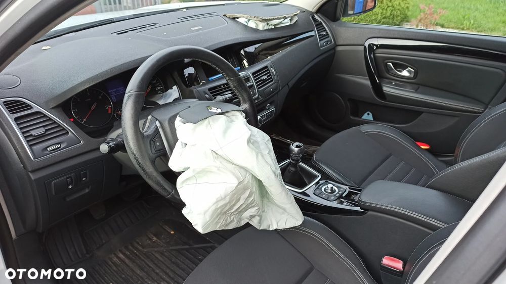 Renault Laguna 2.0 dCi Bose Edition ESM - 6