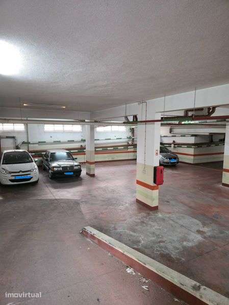 Lugares de Estacionamento Cacilhas, Almada – 5 min do Terminal Fluvial - Grande imagem: 4/8