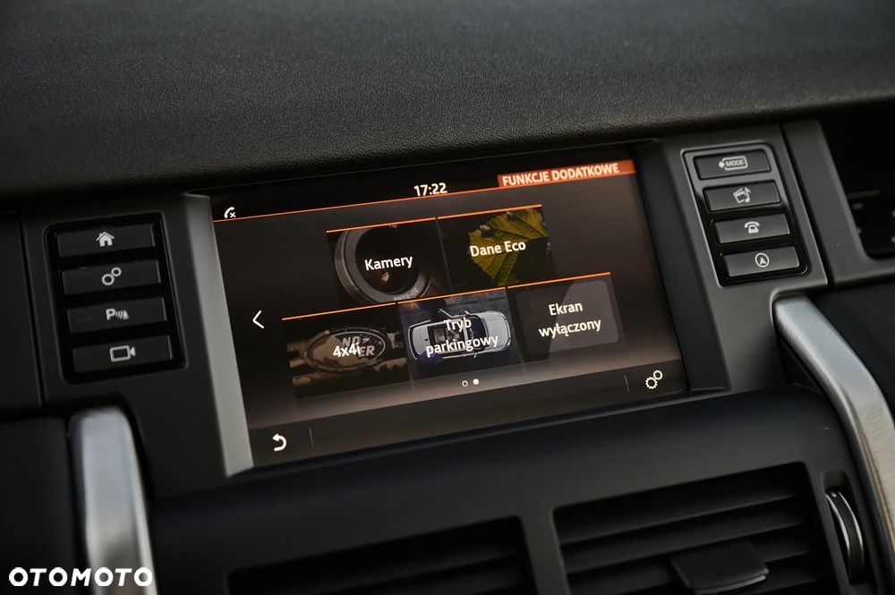 Land Rover Discovery Sport D180 HSE - 32