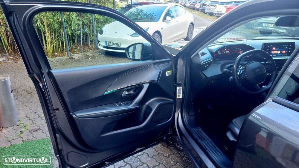 Peugeot 2008 1.5 BlueHDi Allure Pack - 5