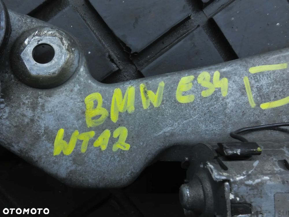MECHANIZM TYLNEJ WYCIERACZKI BMW 5 E34 - 2
