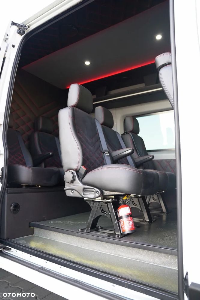 Peugeot BOXER /  9 OSOBOWY /  BLASZAK / FURGON / BOGATE WYPOSAŻENIE / - 33