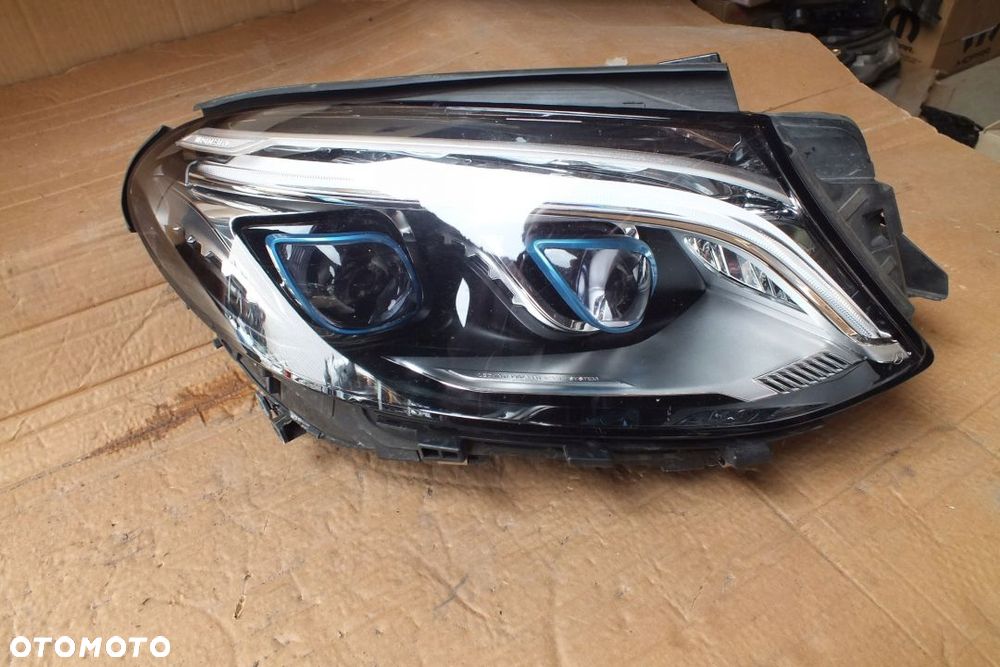 LAMPA PRZEDNIA PRAWA FULLED MERCEDES gle A166 - 1