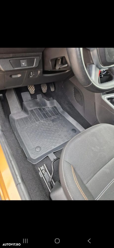 Dacia Sandero TCe 90 MT6 Comfort - 13