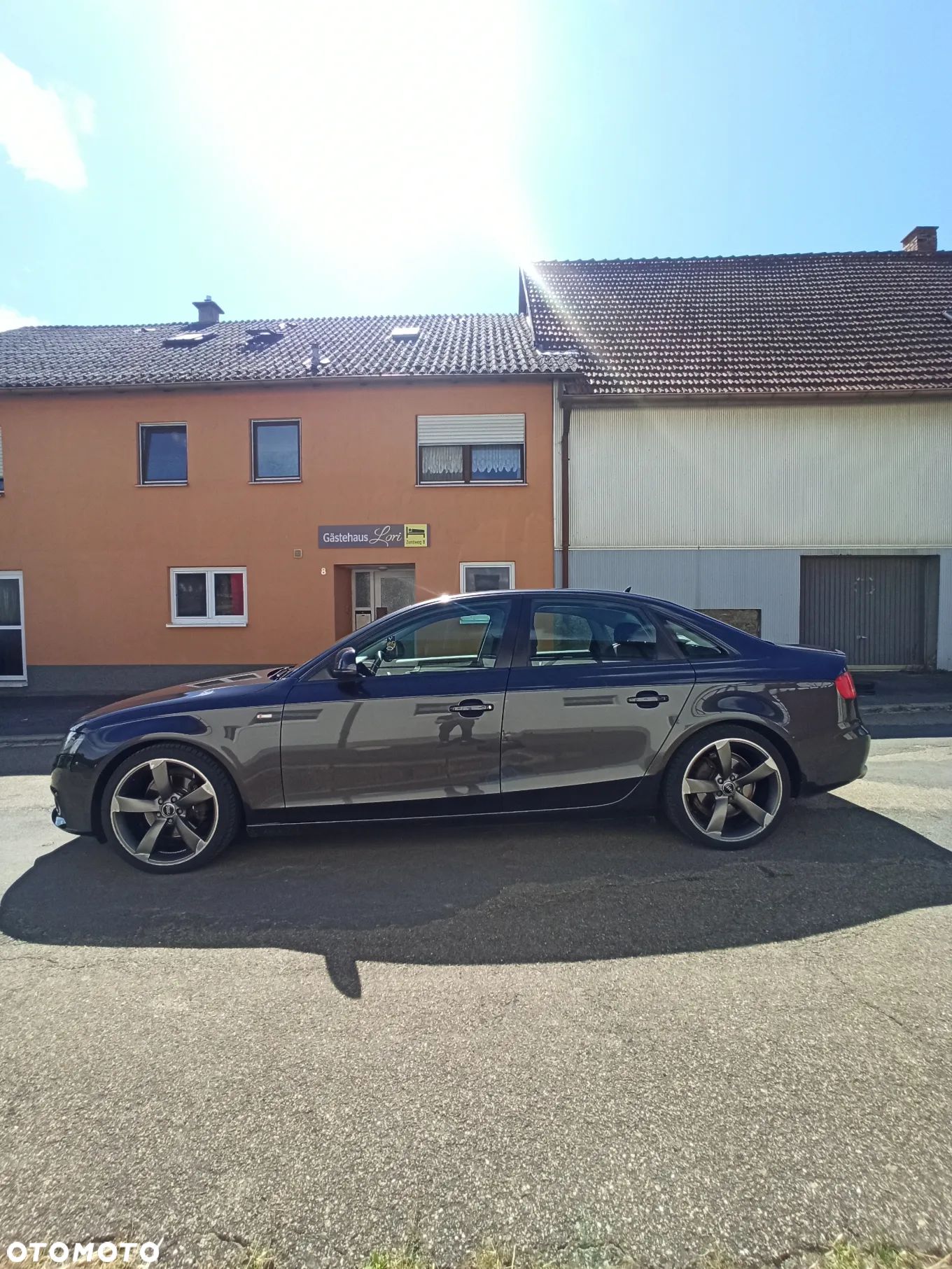 Audi A4 - 1