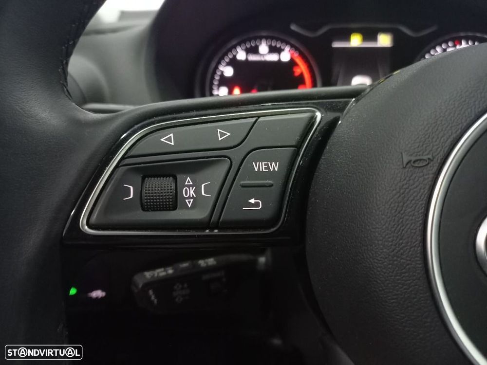 Audi Q2 30 TFSI Advanced - 18