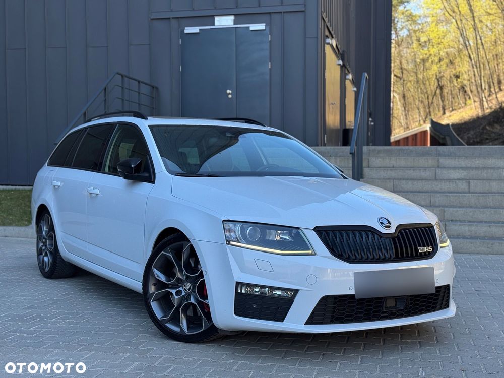 Skoda Octavia 2.0 TDI DSG RS - 1