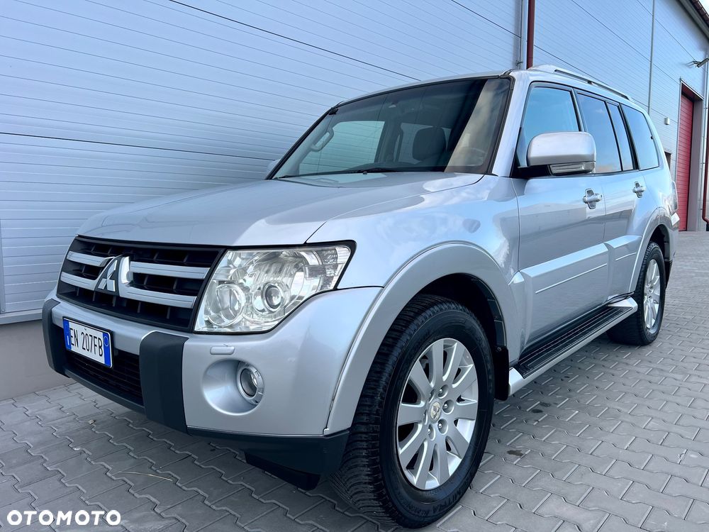 Mitsubishi Pajero 3.2 DI-D Automatik Instyle - 1