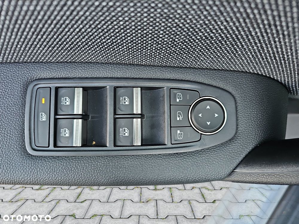 Renault Captur - 22
