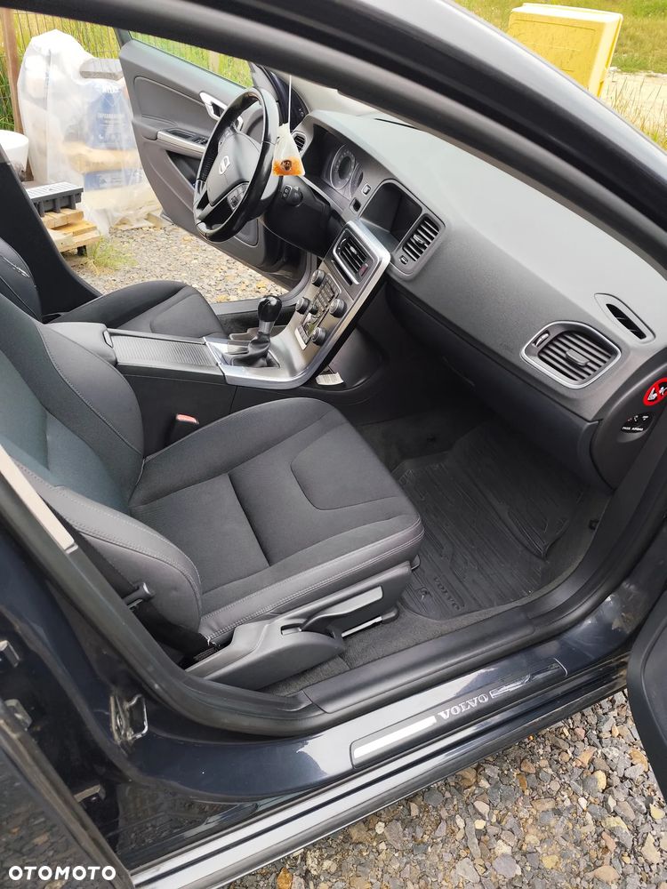 Volvo V60 D3 Kinetic - 10