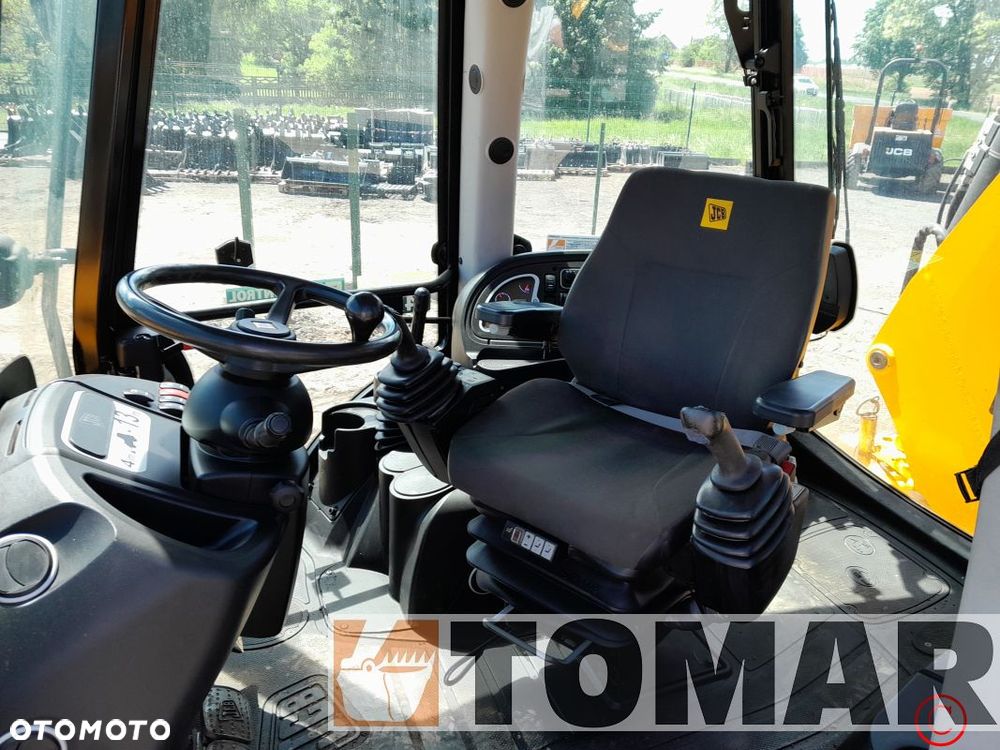 JCB JCB 4CX AEC  2018r - 19