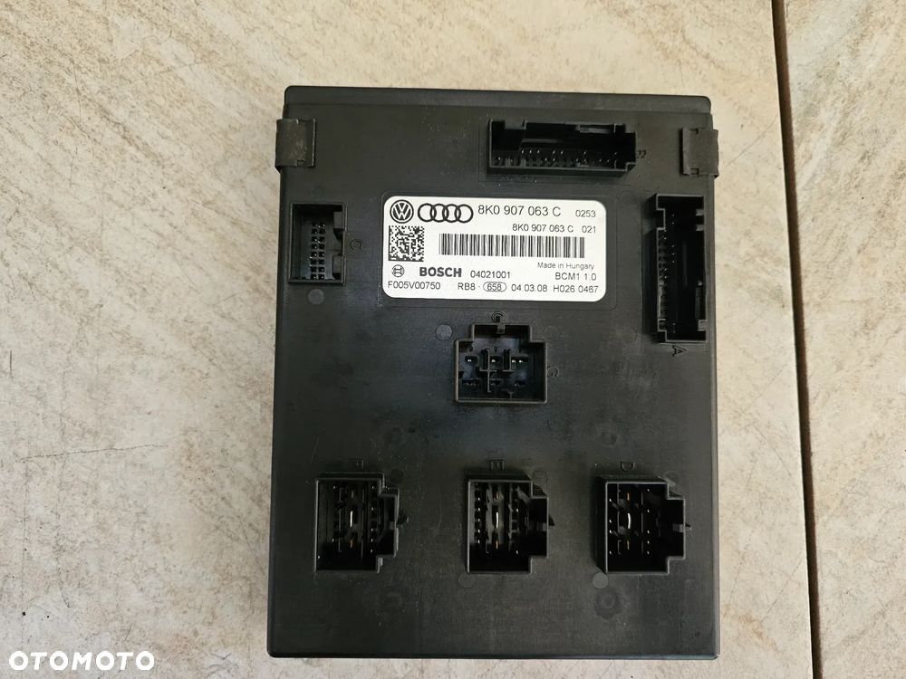 AUDI A4 B8 A5 8T Q5 MODUŁ KOMFORTU  8K0907063C - 1
