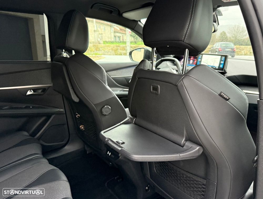 Peugeot 5008 1.5 BlueHDi Allure EAT8 - 24