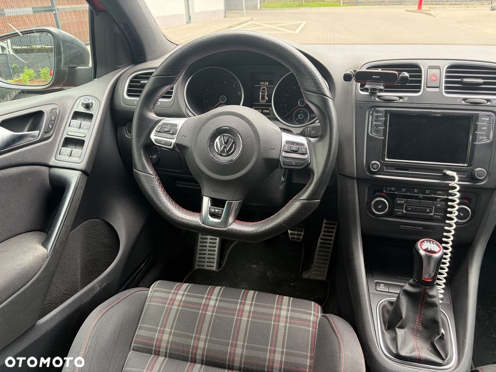 Volkswagen Golf 2.0 GTI - 10
