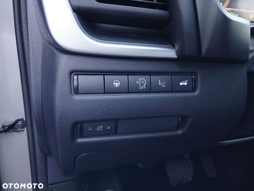 Nissan Qashqai 1.3 DIG-T mHEV N-Connecta Xtronic - 24