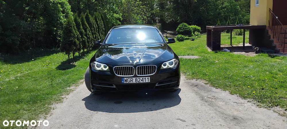 BMW Seria 5 520d xDrive - 9