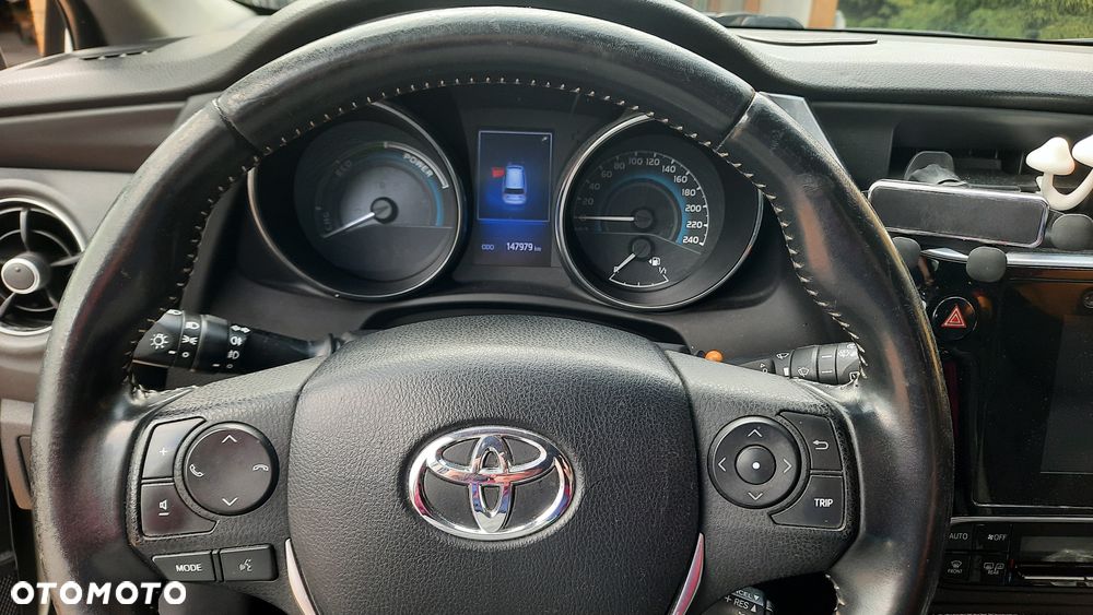Toyota Auris - 11