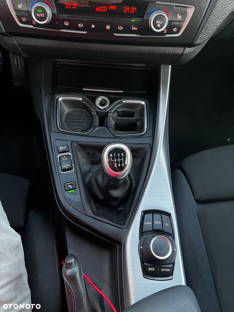 BMW Seria 1 116d DPF Edition Sport - 12