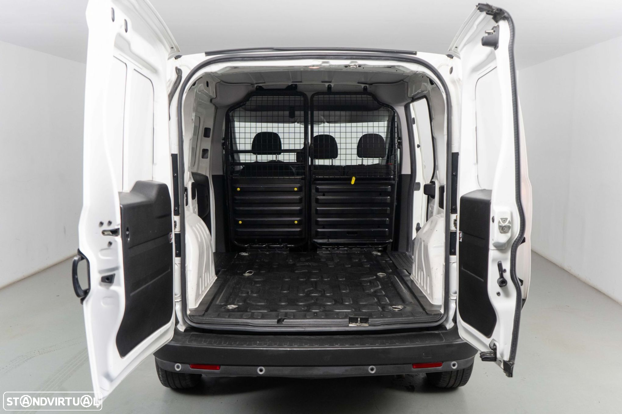 Fiat Doblo Combi 1.3 Multijet - 9