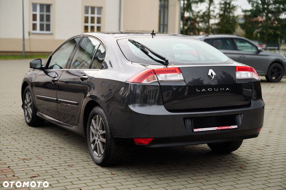 Renault Laguna ENERGY dCi 130 FAP Start & Stop Paris - 11