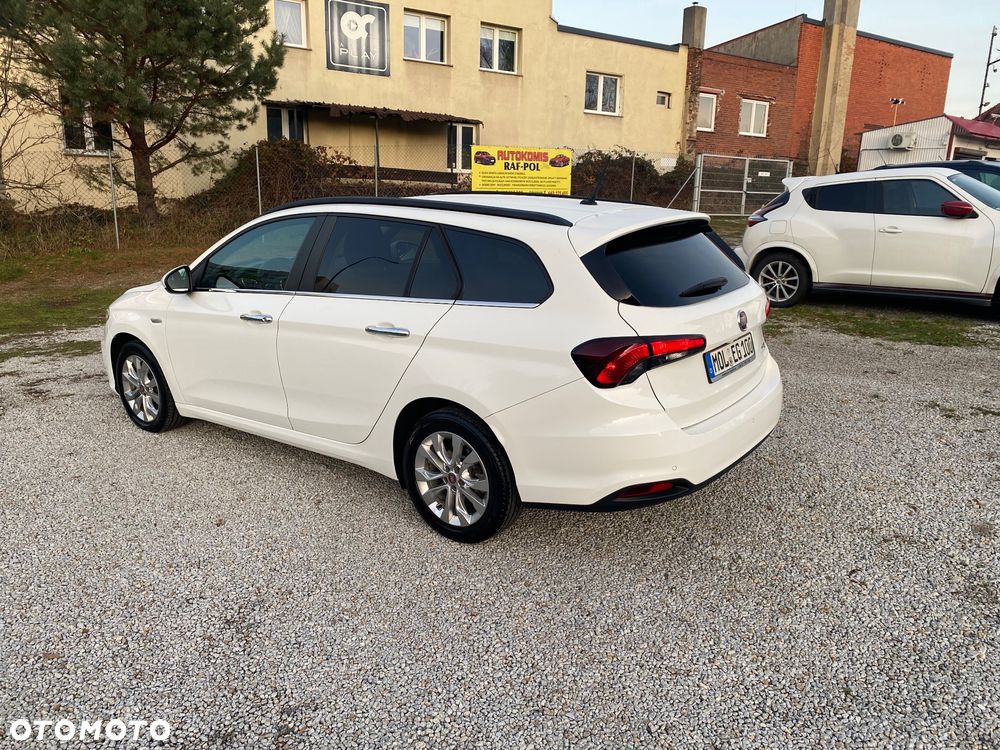 Fiat Tipo 1.4 T-Jet Lounge - 24