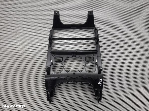 Moldura / Estrutura Consola Central / Rádio Peugeot 3008 Veículo Multi - 4