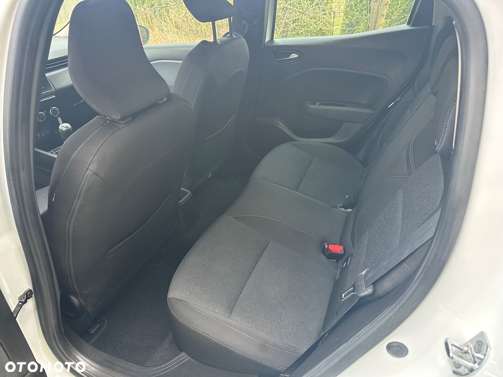 Renault Clio TCe 100 EXPERIENCE - 11