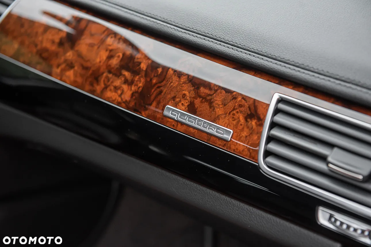 Audi A8 4.2 FSI quattro tiptronic - 35