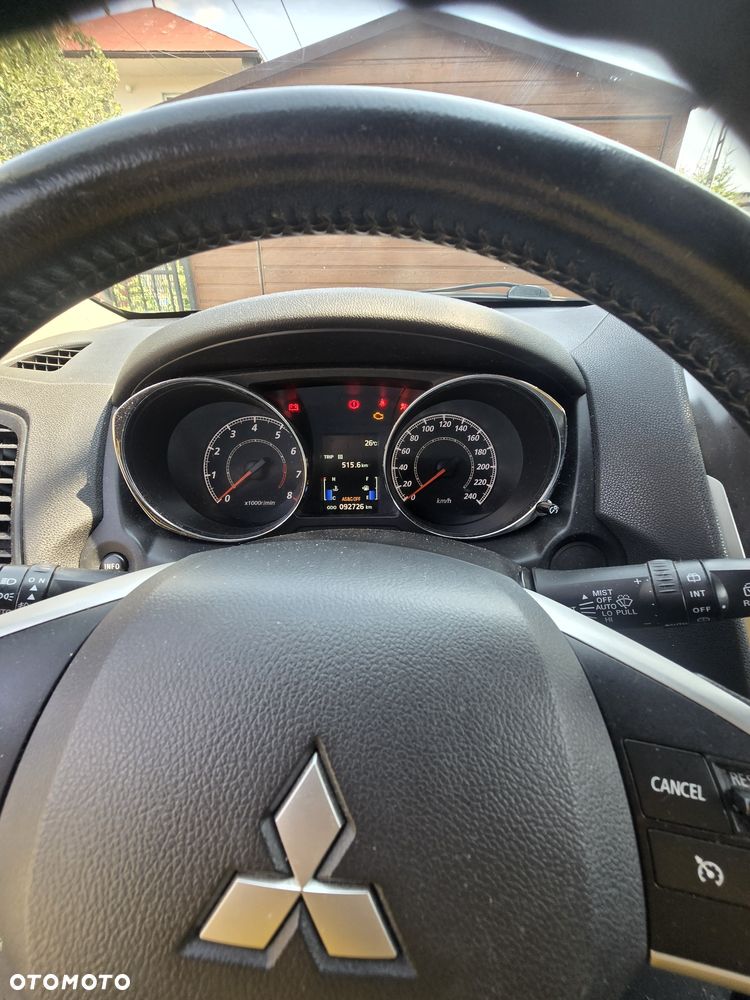 Mitsubishi ASX - 8