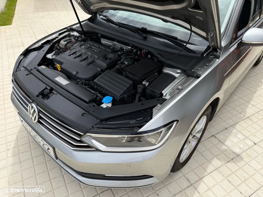 VW Passat Variant 1.6 TDI BlueMotion - 35