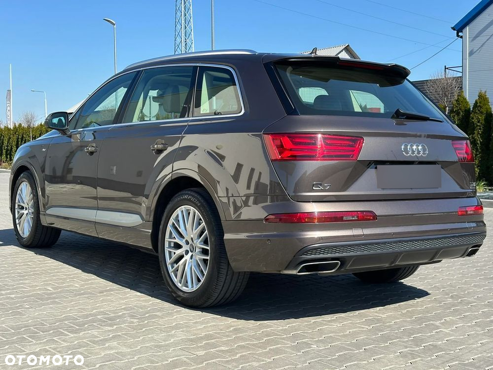Audi Q7 3.0 TFSI Quattro Tiptronic - 6