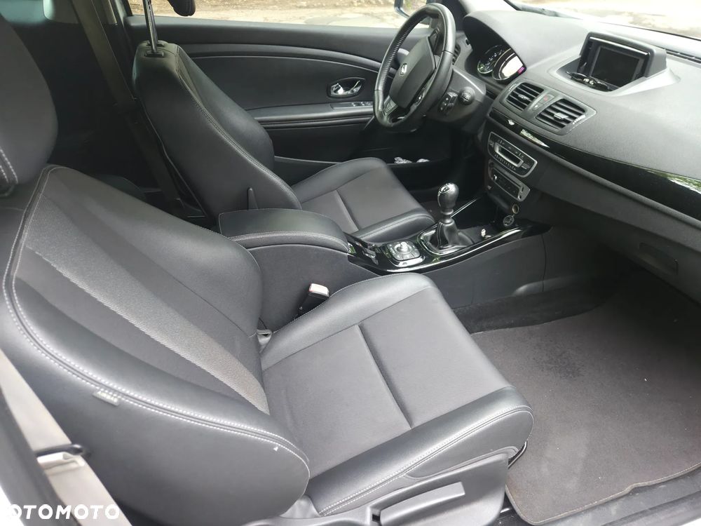 Renault Megane 1.2 16V TCe Energy Bose - 10