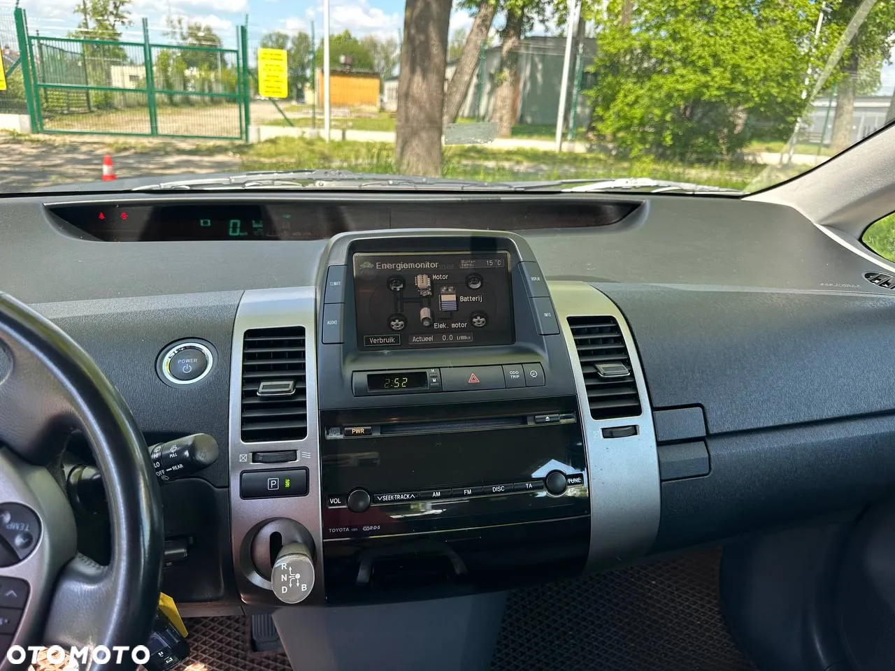Toyota Prius - 8