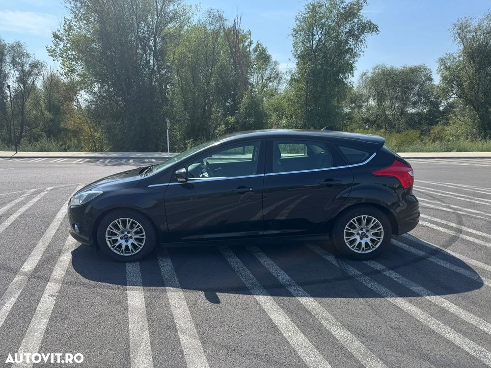 Ford Focus 1.6 TDCi DPF SYNC Edition - 4