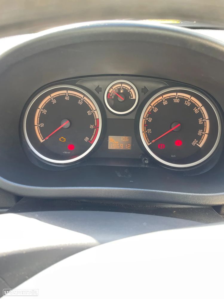 Opel Corsa - 18
