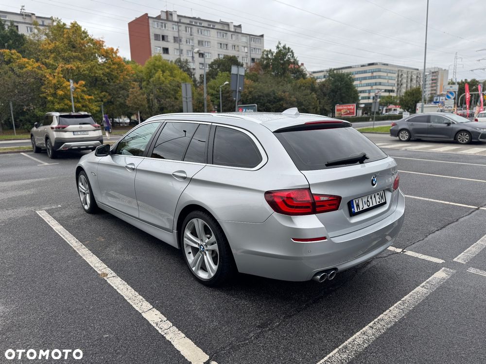 BMW Seria 5 525d Luxury Line - 8