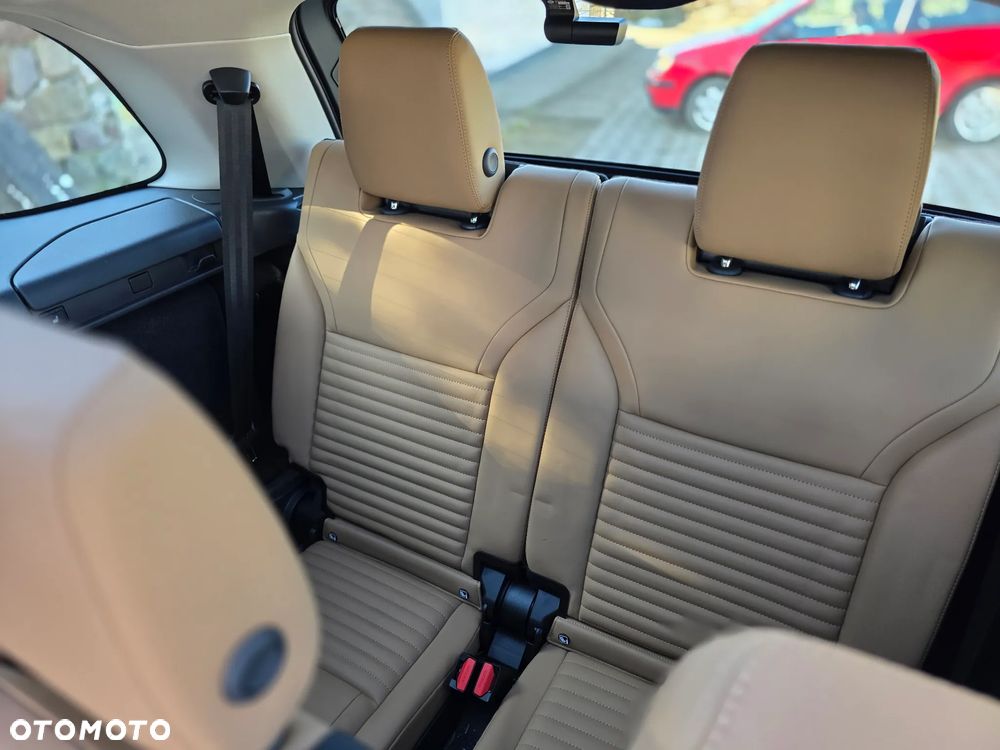 Land Rover Discovery 3.0 D350 mHEV Metropolitan Edition - 11