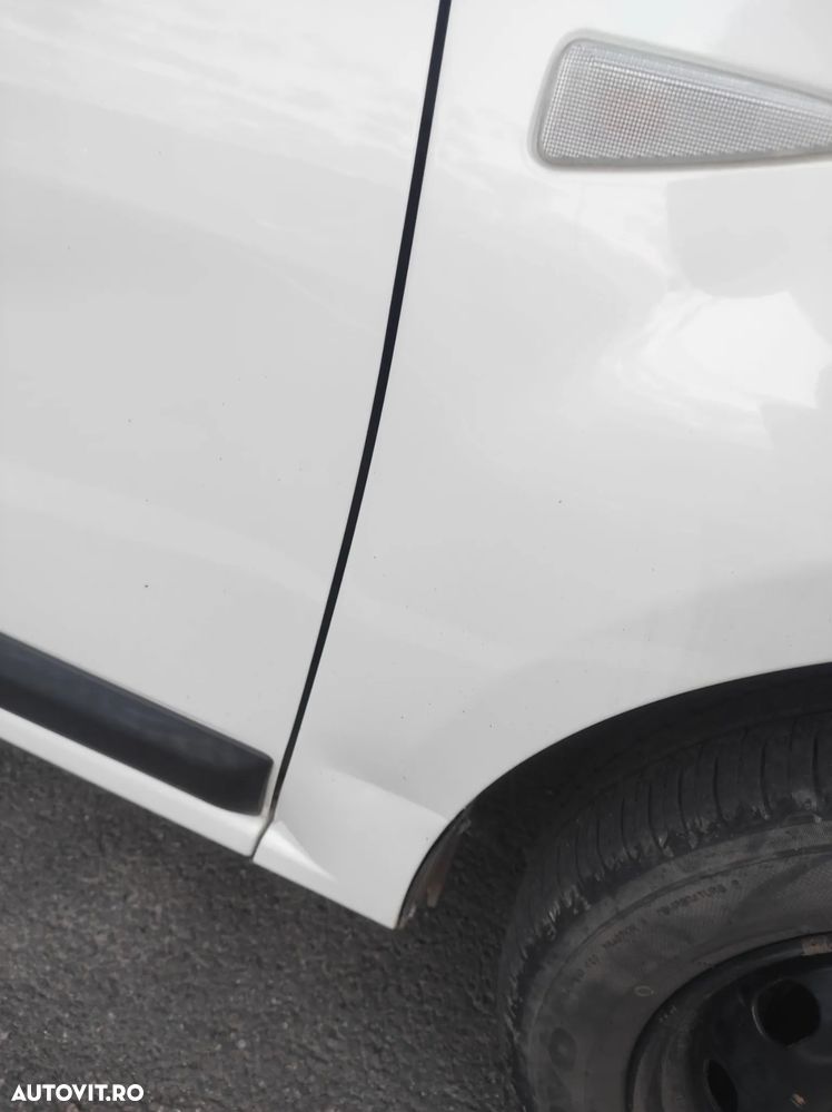 Dacia Sandero 1.2 75CP Acces - 5