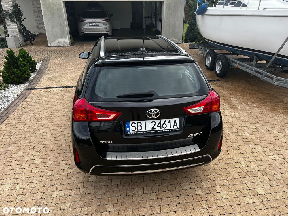Toyota Auris 1.6 Dynamic MS - 6