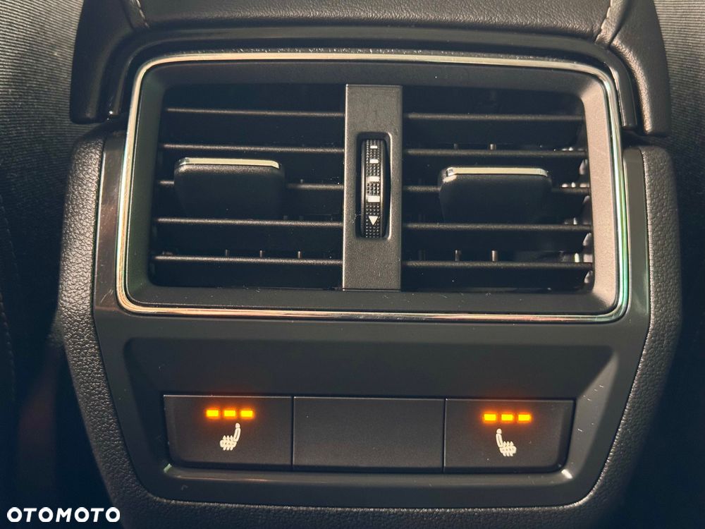 Skoda Karoq 1.5 TSI DSG Ambition - 10