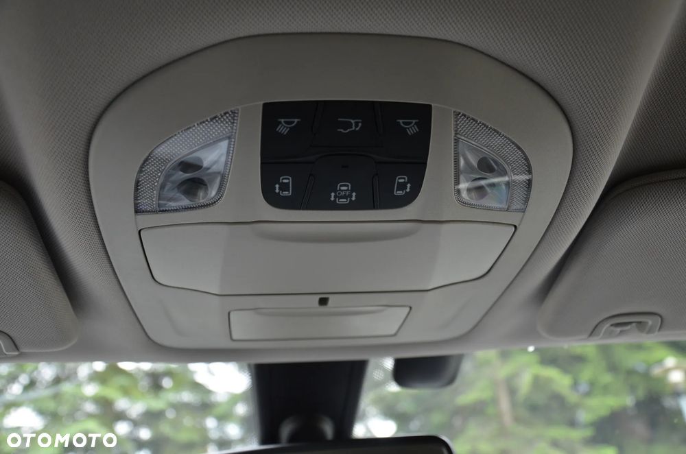 Chrysler Pacifica - 27