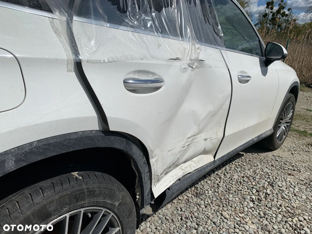 Mercedes-Benz GLC 300 4Matic 9G-TRONIC - 3