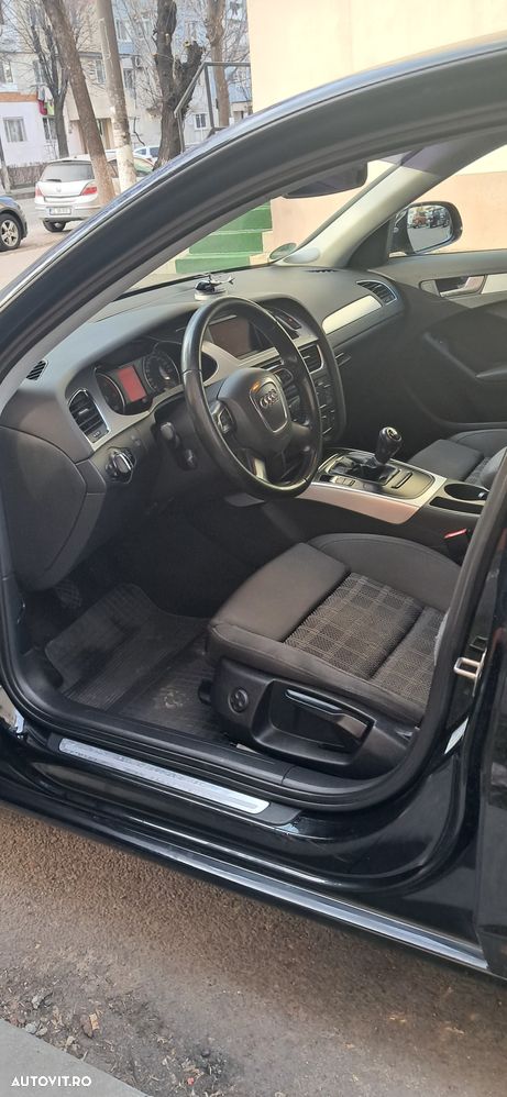 Audi A4 2.0 TDI B8 - 18