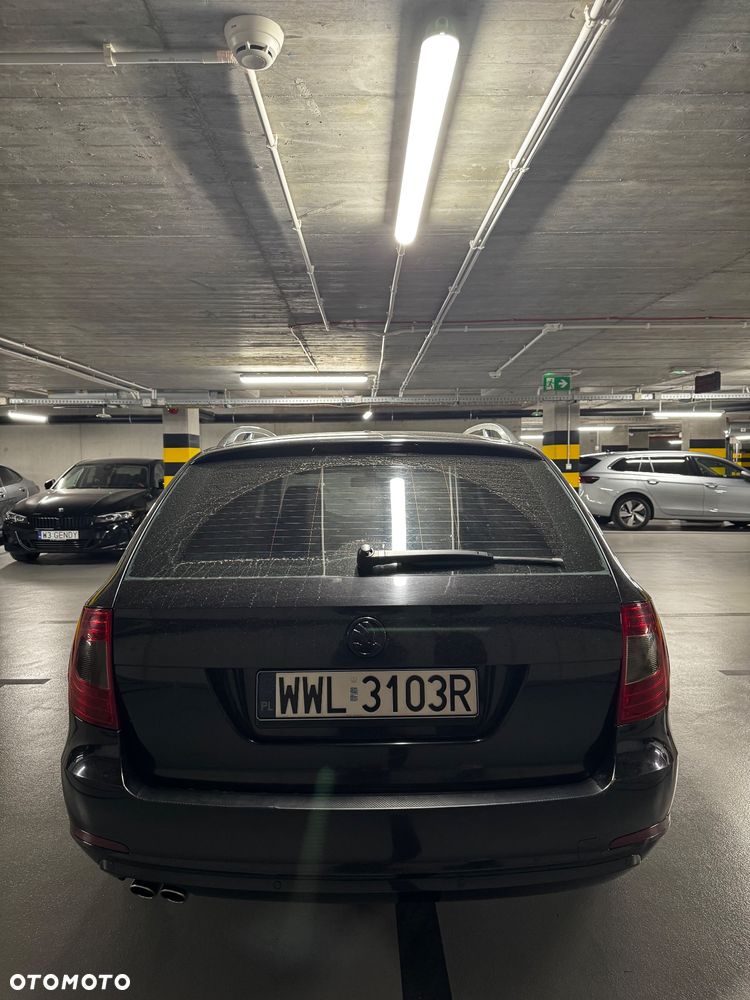 Skoda Superb 2.0 TDI Ambition DSG - 6