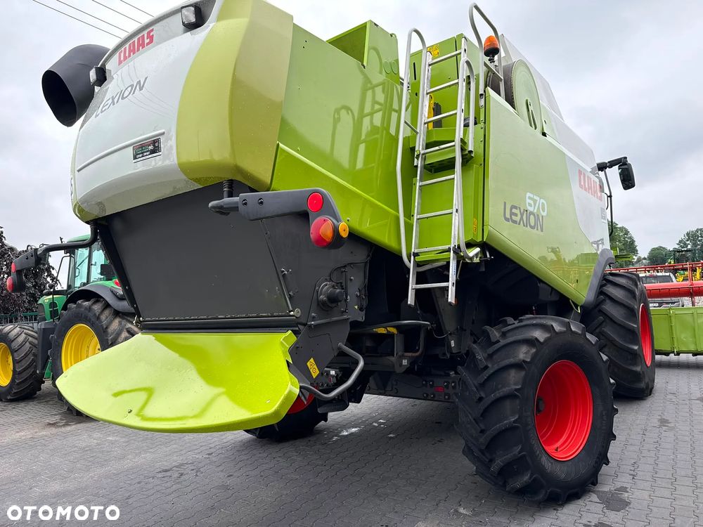 Claas LEXION 670 660  650 JOHN DEERE SERI T 670 - 13