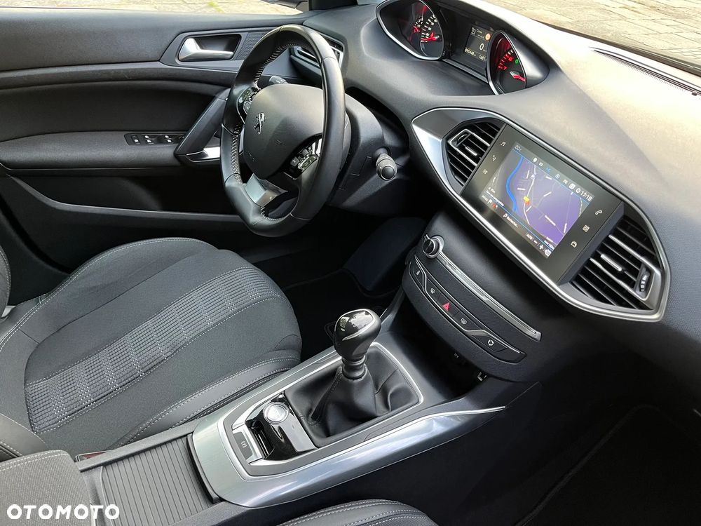 Peugeot 308 - 14