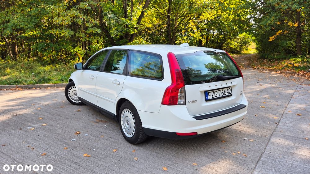 Volvo V50 2009 photo 3