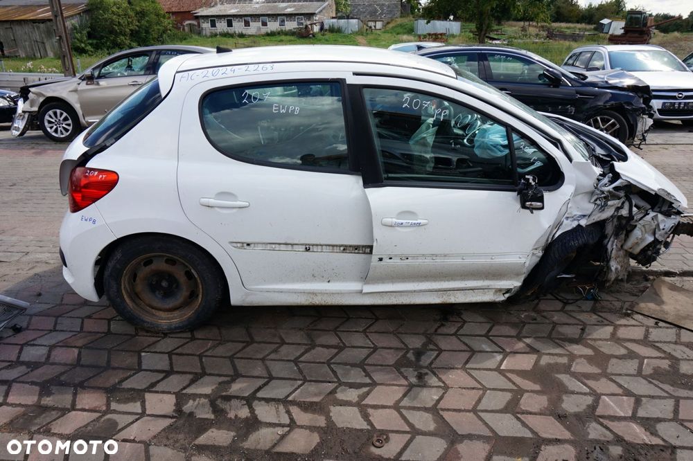 PEUGEOT 207 LIFT 5D HB 2010 EWPB 1.4 HDI DV4TD 68KM 20CQ55 BIAŁY na części - 6