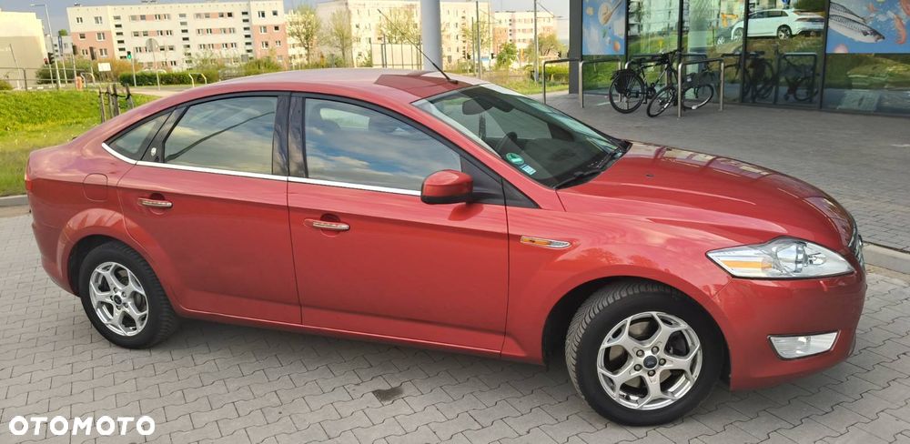 Ford Mondeo 2.3 Ghia - 6